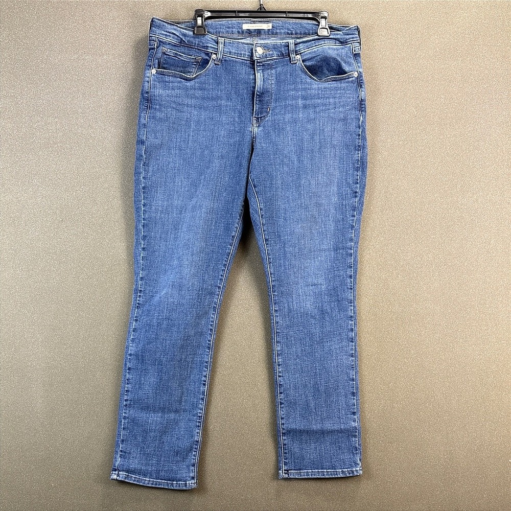 Levis Classic Straight Jeans Womens 16 Medium Wash Blue Stretch Denim Mid Rise